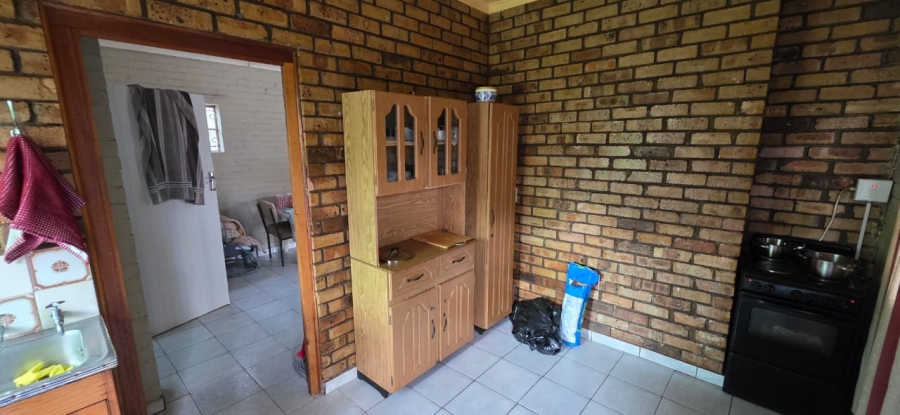 5 Bedroom Property for Sale in Elandia North West